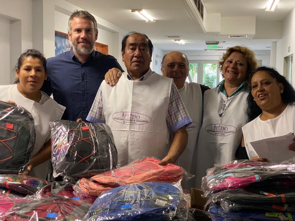 Entrega de Mochilas y Útiles Escolares